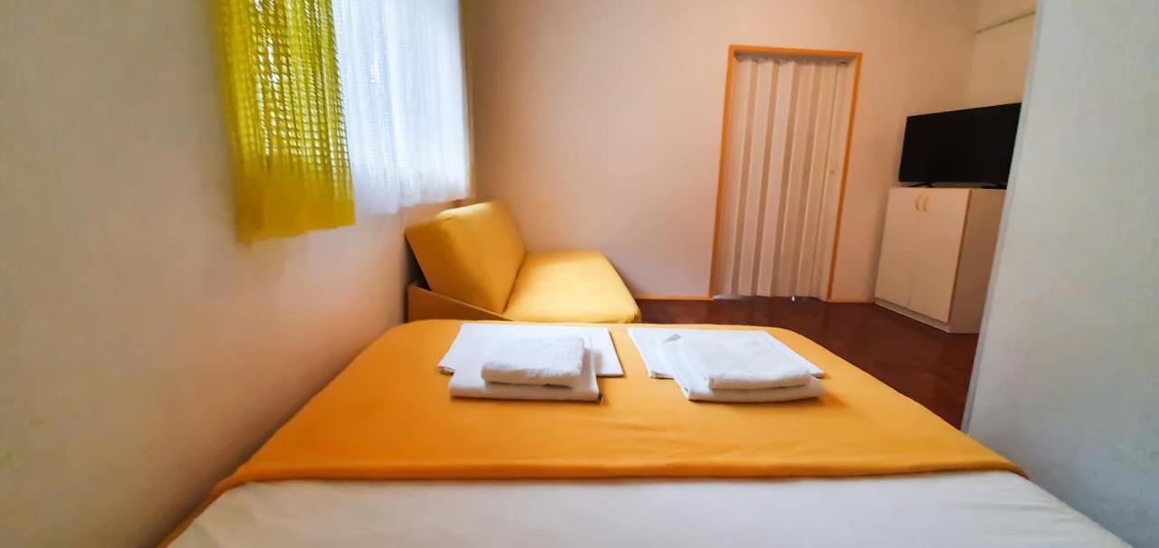 Apartment Buco Starigrad Paklenica Buitenkant foto